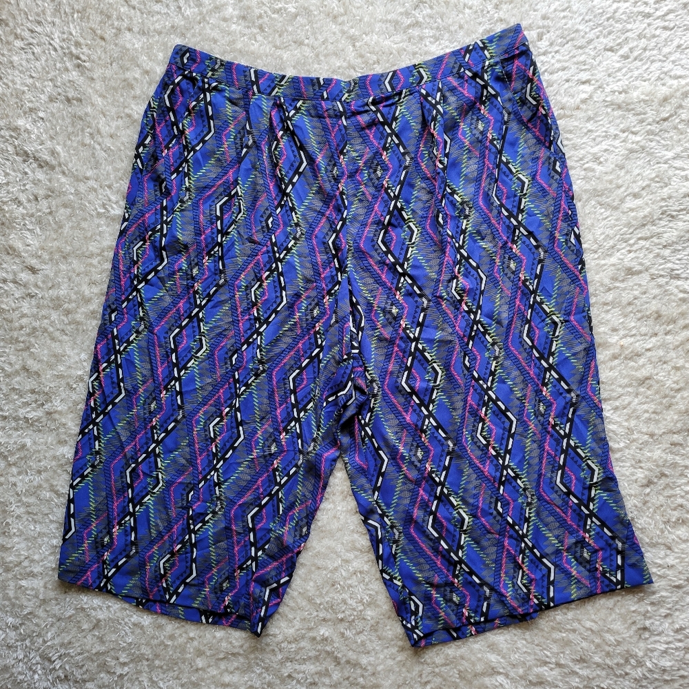 Cato Woman's eletric sheep crop pants size 22/24w